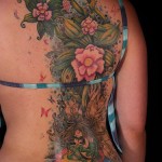 tatuagens femininas costas