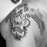 Tire algumas ideias para fazer uma tatuagem no ombro