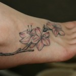 tatuagens femininas no pé