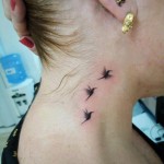 tatuagens femininas no pescoço